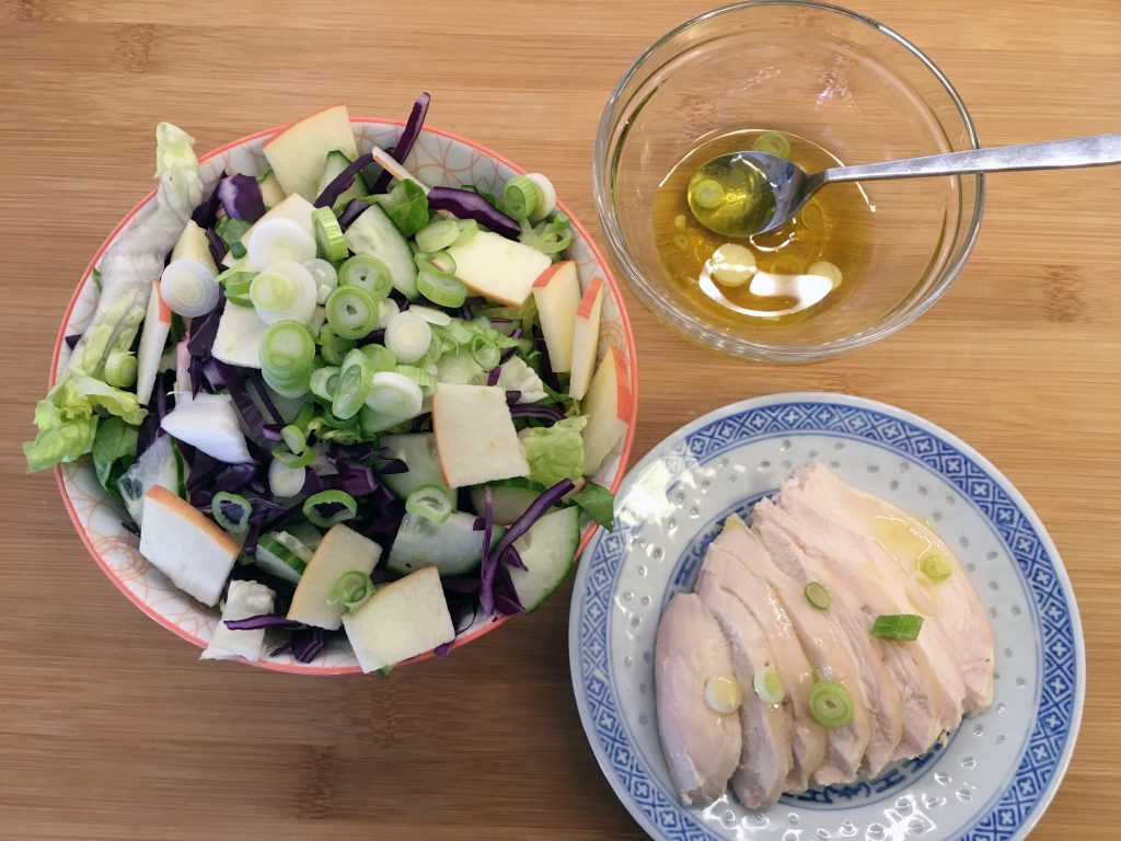 Red and Green Salad with Chicken and a classic Low Histamine Vinaigrette