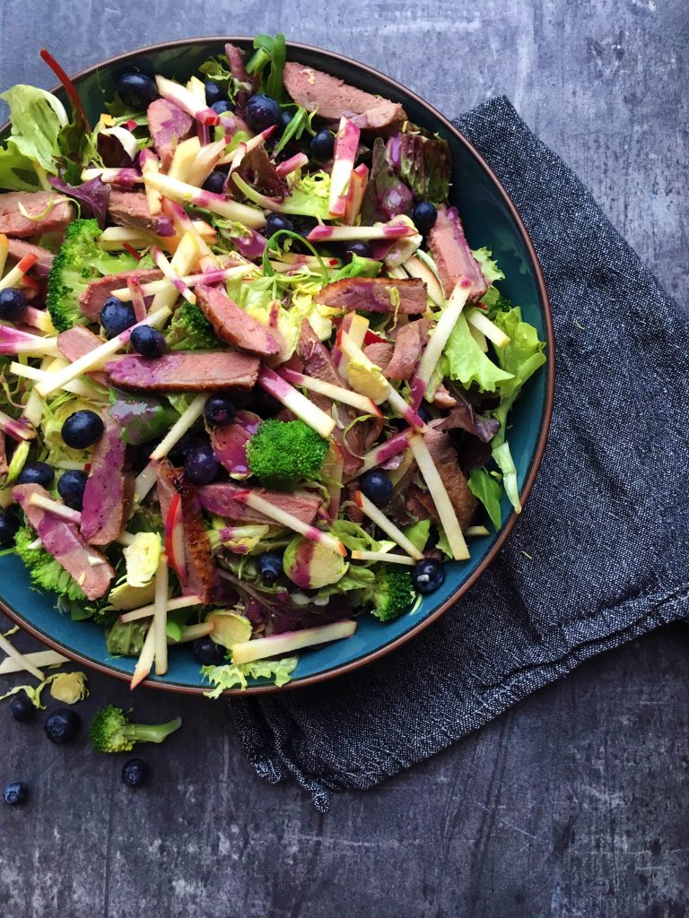 Histamine Friendly Blueberry Duck Salad with Blueberry Salad Dressing